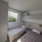 Le Lagon Mobil 6 Personnes A 100m De La Piscines 5 Etoiles Les Dunes * تورايْ