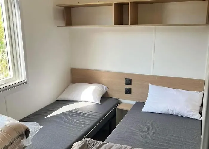 Le Lagon Mobil 6 Personnes A 100m De La Piscines 5 Etoiles Les Dunes *